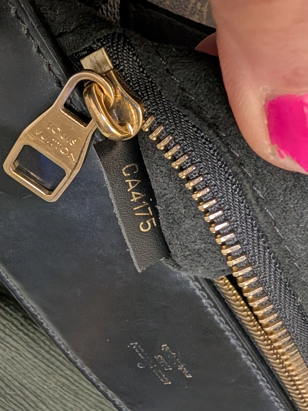Louis Vuitton Monogram Phenix - Picture 13 of 16